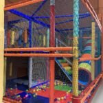 alquiler de local para eventos infantiles en Elda, con parque de bolas